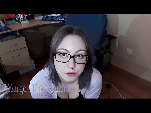 ❤️ Ragazza sexy con gli occhiali succhia il dildo profondamente sulla macchina fotografica ❤ Porno duro al it.hentaivost.ru ☑